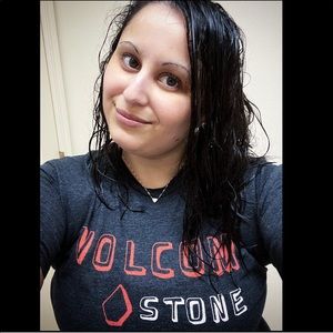 Volcom Heather Grey comfy shirt.